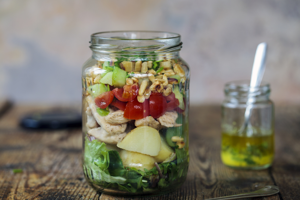 Kreunt Ga door Implicaties De perfecte gezonde lunch? Een salade in een pot - gezondnu