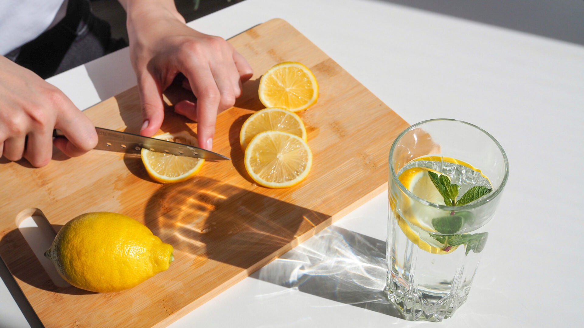 Hoe gezond is citroenwater