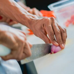 Tips om traanogen te voorkomen tijdens het snijden van uien